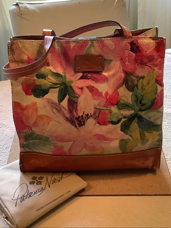 Patricia Nash Handbags - Patricia Nash Floral Leather Tote Shoulder Bag
